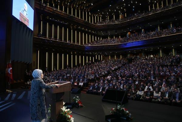 Emine Erdoğan: Acilen önlem almazsak, yaşayacağımız çevre krizleri hayatı yok edecek
