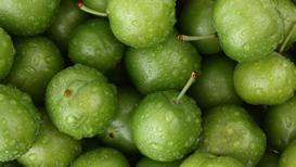 Yaz meyvelerinin gözdesi yeşil eriğin sağlığa faydaları