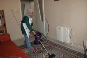 Malatya'da yaşlıların evlerinde bayram temizliği