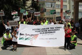 Malatya'da karnelerini alan liseliler, İsrail'i protesto etti