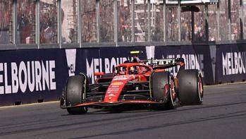Formula 1 Avustralya Grand Prixsinde zafer Carlos Sainzın Verstappen yarış dışı kaldı