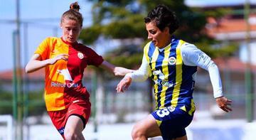 Kadınlar derbisinde Fenerbahçe, Galatasaray'ı 2-1 mağlup etti