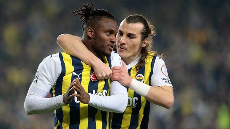 Fenerbahçede Çağlar Söyüncü belirsizliği Transferde dev bonservis talebi