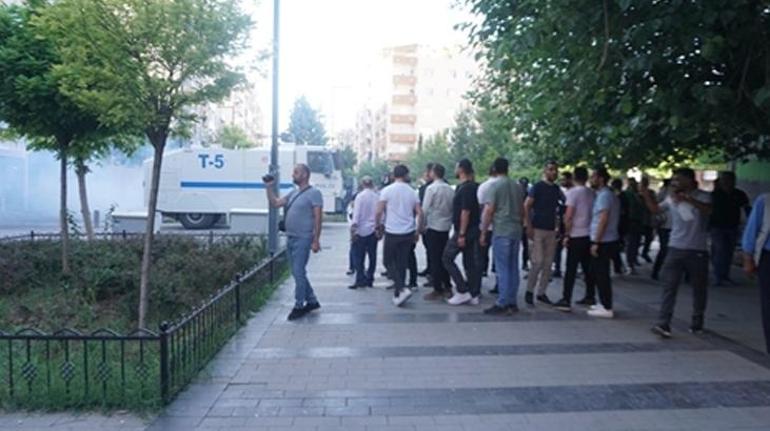Siirt’te Hakkari protestosuna polis müdahale etti 3 gözaltı