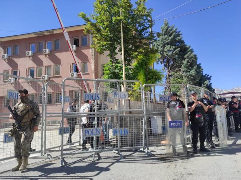 Görevden alınan Hakkari Belediye Başkanı Mehmet Sıddık Akışın cezası belli oldu