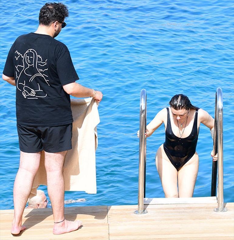 Selen Görgüzelden bikinili pozlar Sezon açıldı