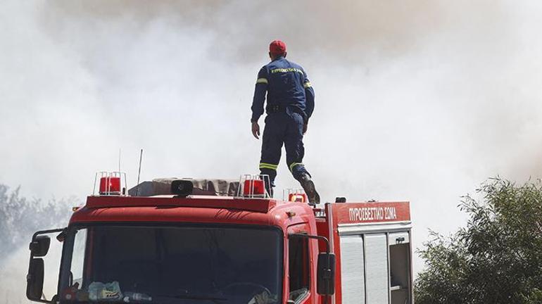 Yunanistanda orman yangını Bölge sakinlerine tahliye emri