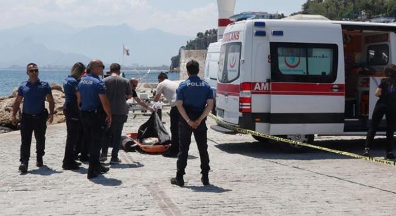 Antalyada kan donduran olay Denizde, kol, bacak ve başsız ceset bulundu