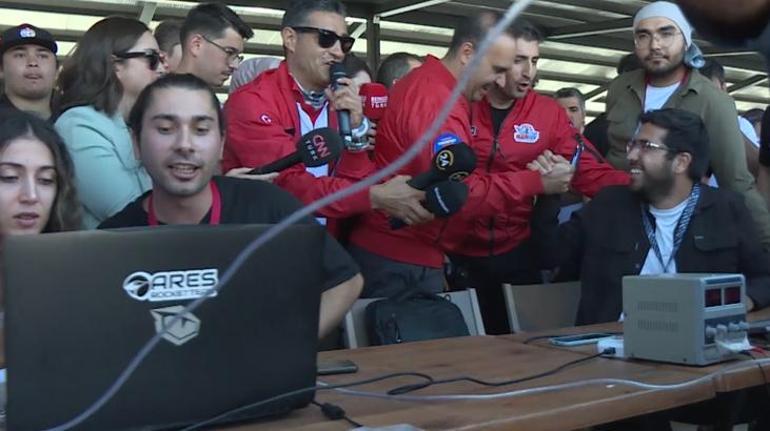 Bakan Kacır Gurur Duy Türkiye etiketiyle paylaştı Roketçilerimiz şampiyon oldu