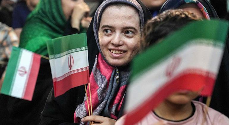 İranın yeni cumhurbaşkanı belli oluyor Sandıklara katılım oranında dikkat çeken iki detay